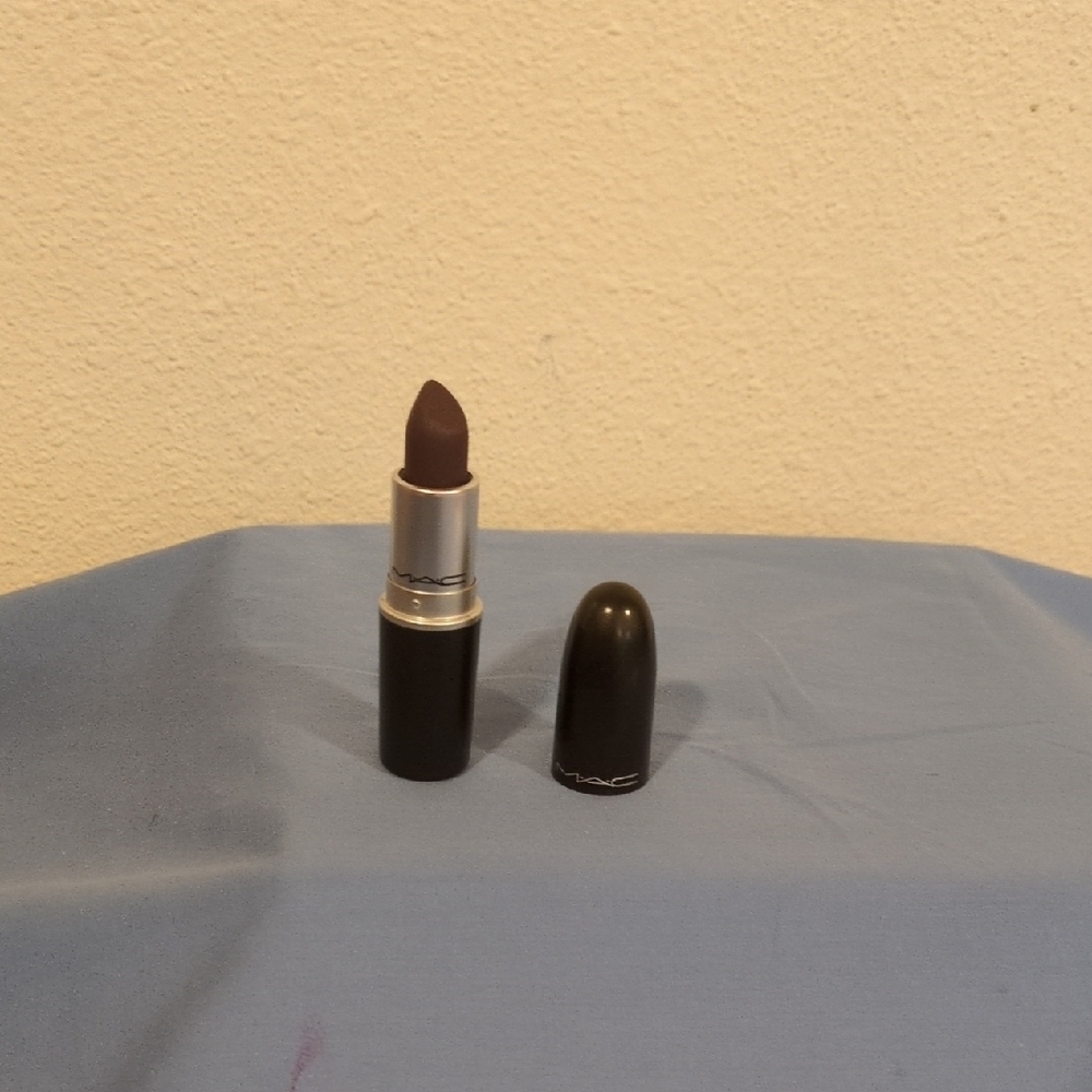 MAC Lipstick Smoked Purple Matte New A66